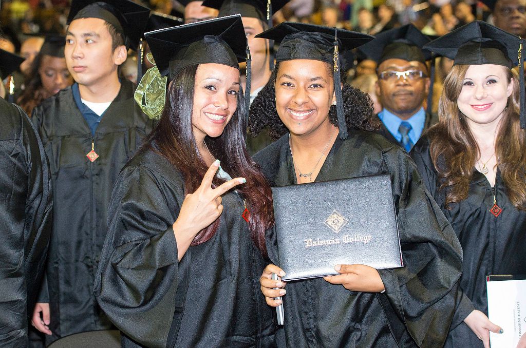 Valencia Ranks 4th In Nation For Number Of Associate Degrees Valencia   Commencement 2015 Feature 