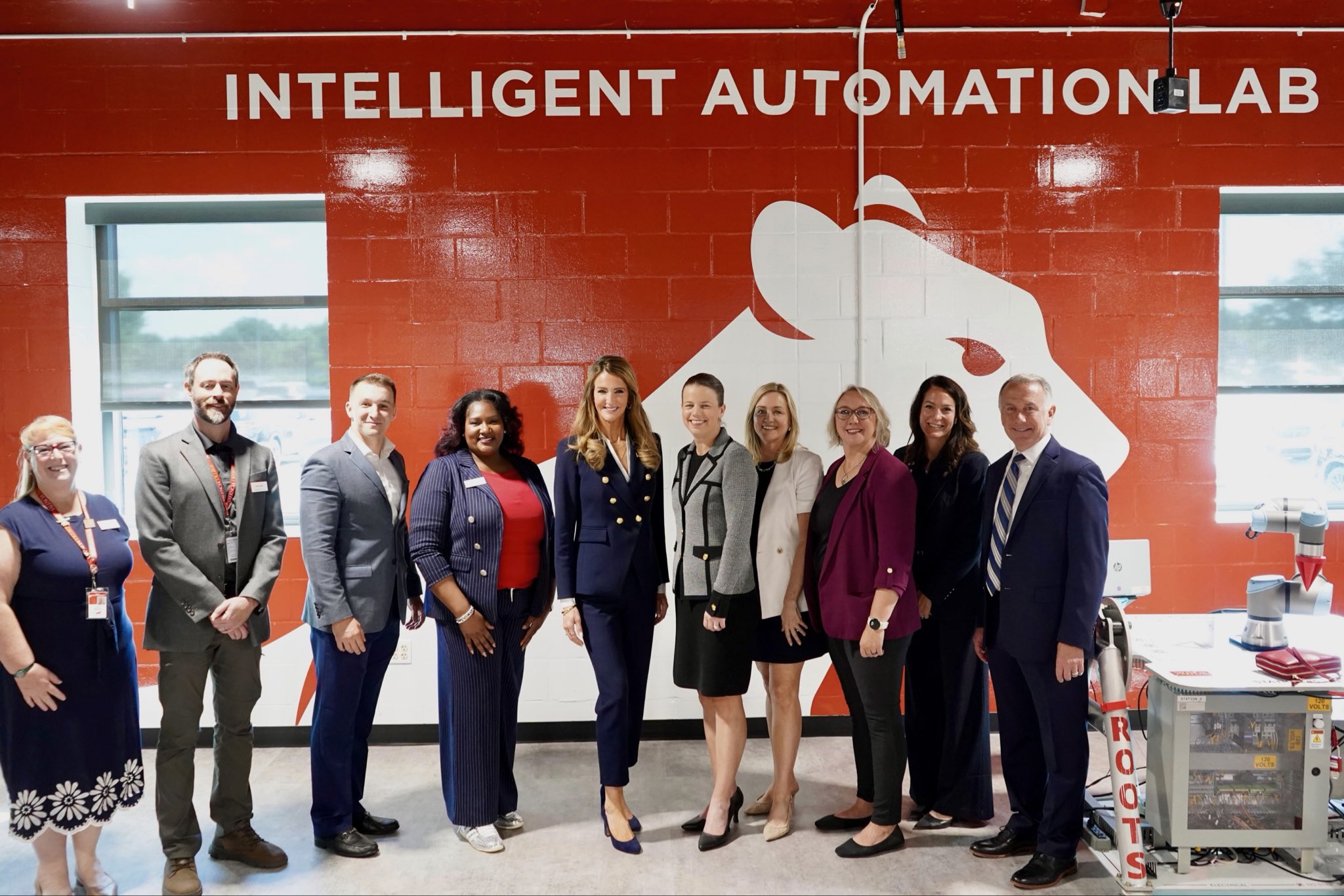 Valencia College Hosts Visit from SBA Administrator Kelly Loeffler